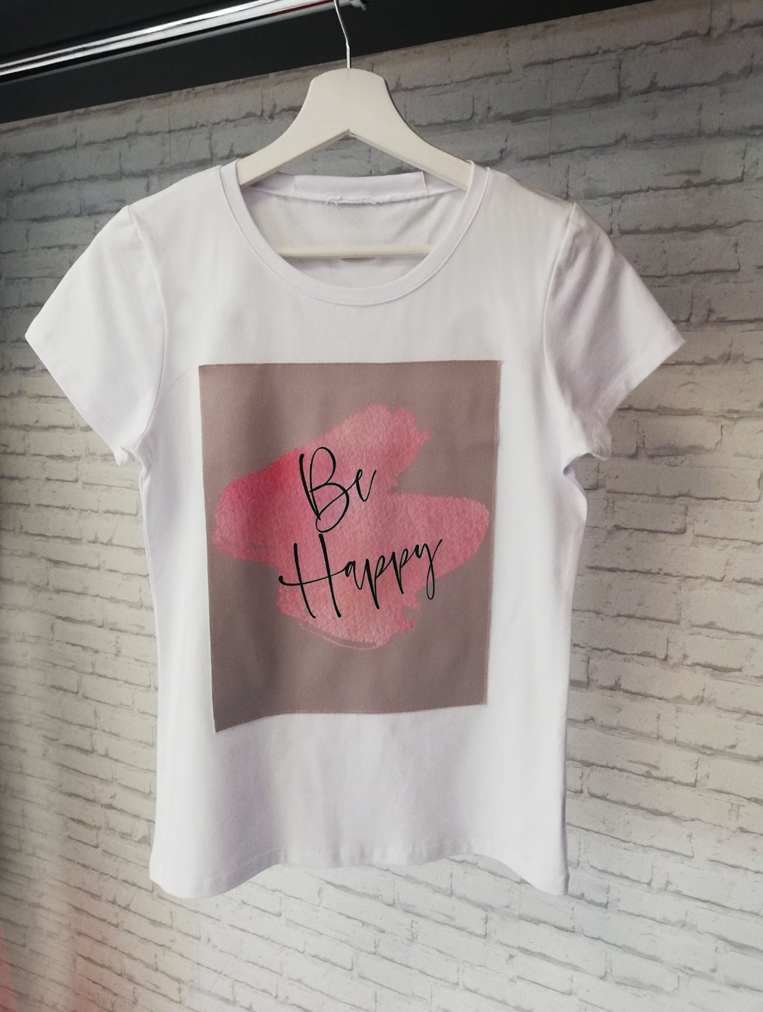 Дамска/Детска Тениска be happy white