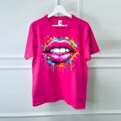 ШИРОКА ТЕНИСКА KISS